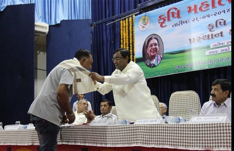 On-stage Felicitation